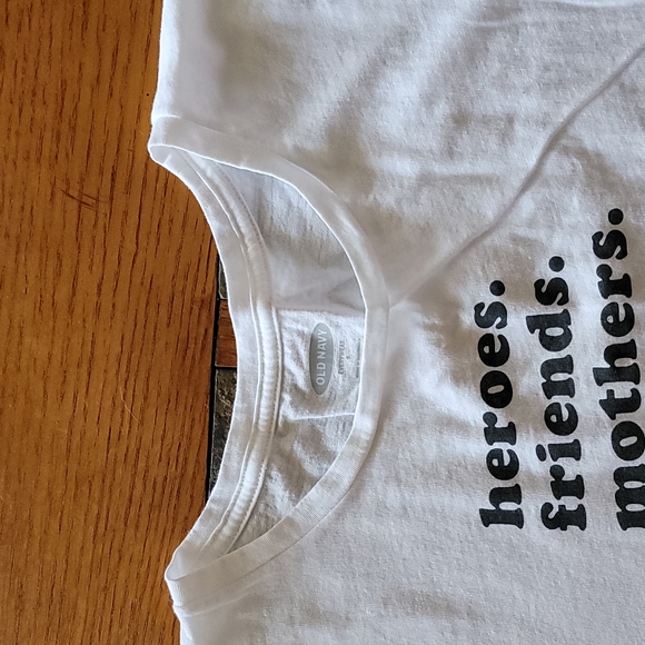 White Old Navy Everywear Women ❤ Tee - Picture 6 of 8